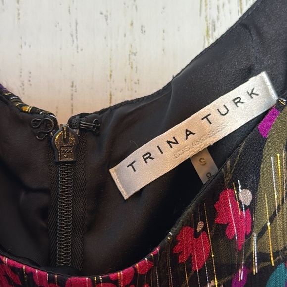 Trina Turk Tiered Ruffle Sheath Black Multicolor Floral Dress Size Small - Picture 4 of 4